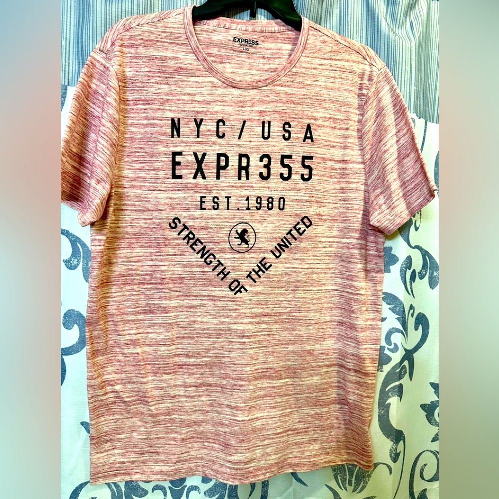 EUC Express Graphic Tee Shirt Size Large